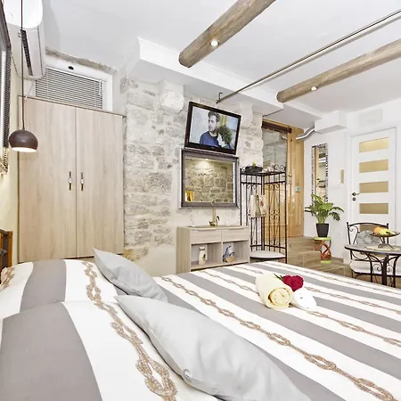 Studio Sommy 아파트